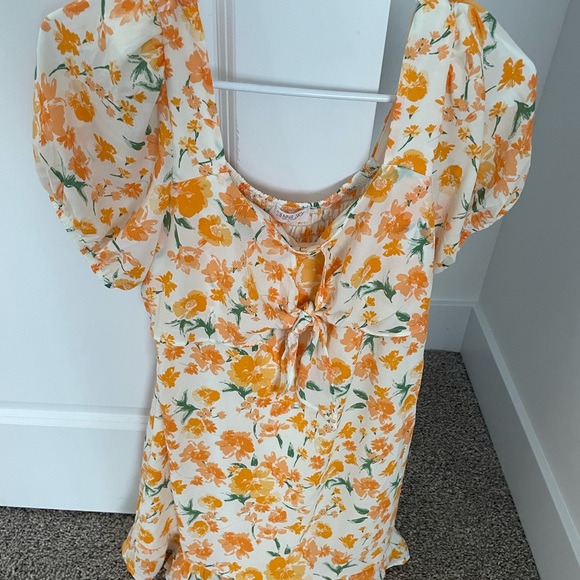 Worn once - Picture 2 of 3